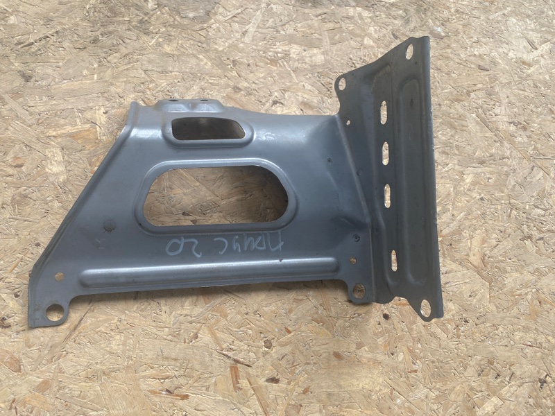 Кронштейн кузова Toyota Prius 2007 NHW20