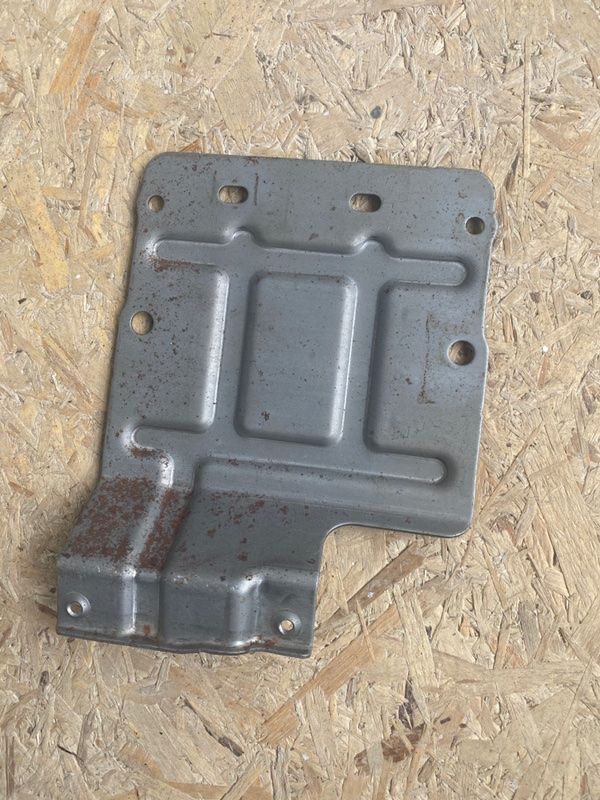 Кронштейн кузова Toyota Prius 2007 NHW20