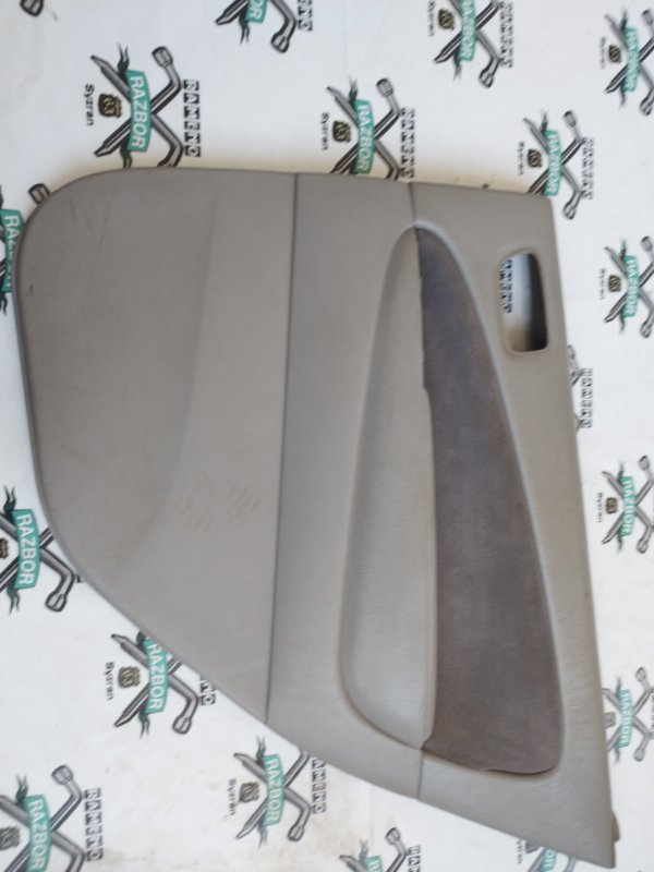 Обшивка боковой двери Toyota Prius 1998 NHW10