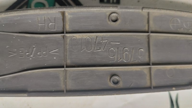 Накладка на порог салона Toyota Prius 1998 NHW10