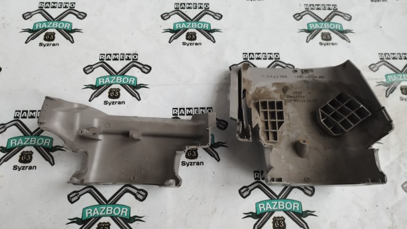 Кожух рулевой колонки Toyota Prius 1998 NHW10