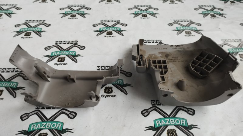 Кожух рулевой колонки Toyota Prius 1998 NHW10