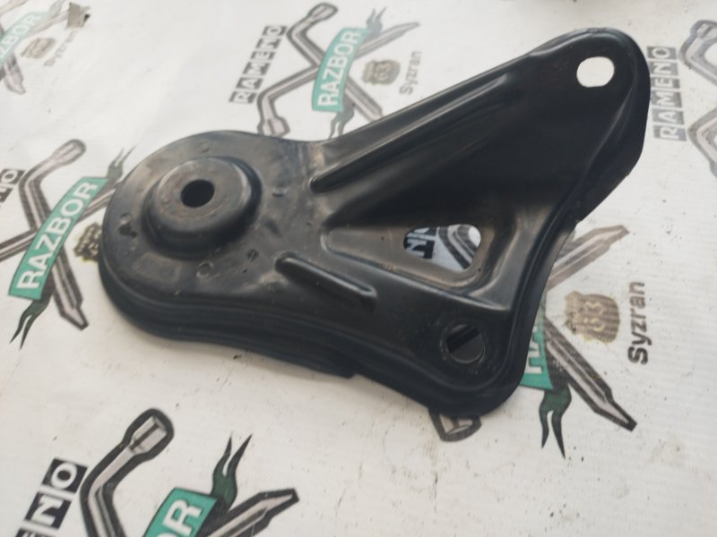 Крепление балки подвески Toyota Camry 2008 ACV 40