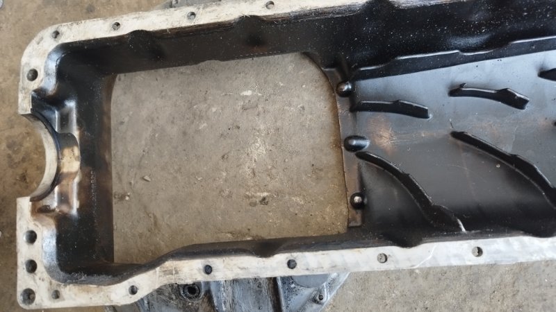 Поддон двигателя Mercedes-Benz w123 1984