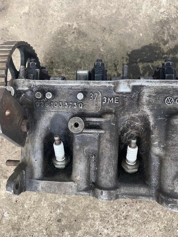 Головка блока цилиндров Volkswagen Passat B3