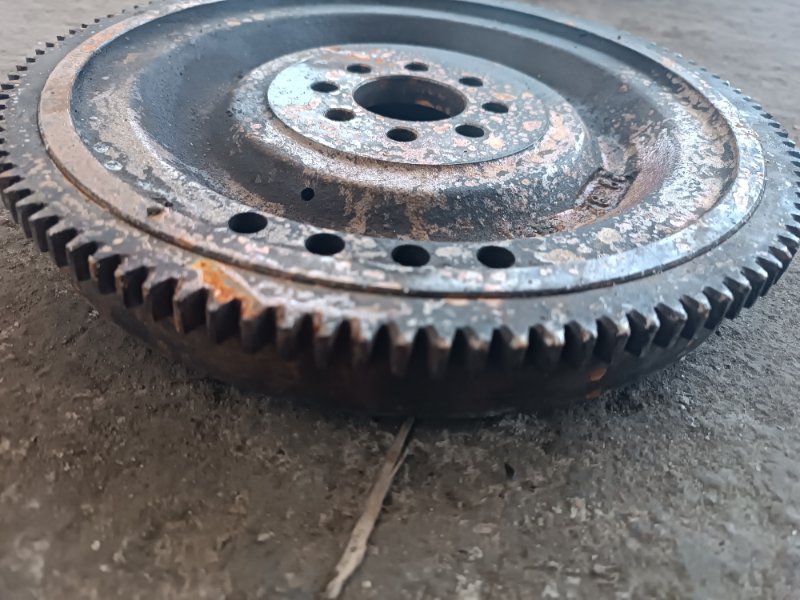 Маховик МКПП Nissan Primera P10