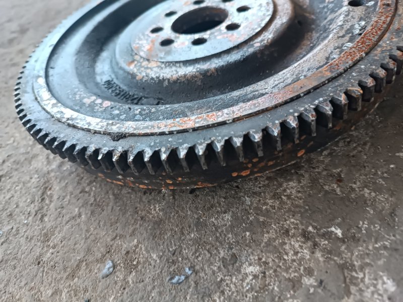 Маховик МКПП Nissan Primera P10