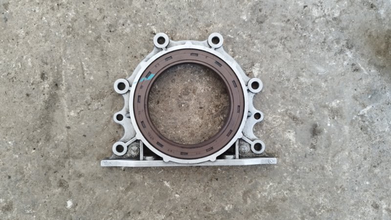 Крышка коленвала Geely MK 2008