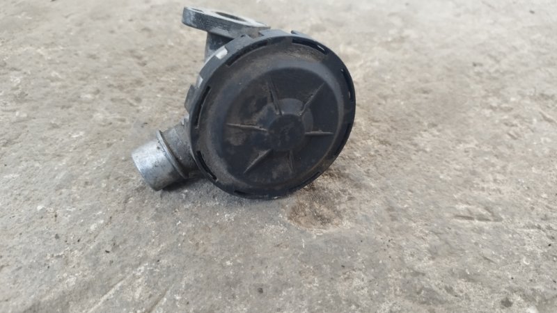 Крепление клапана EGR Citroen Xsara 2000