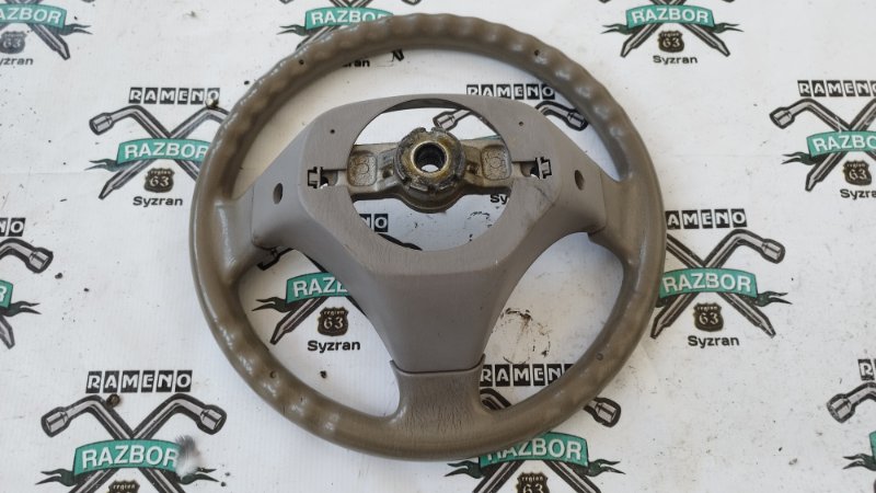 Руль Toyota Prius 1998 NHW10