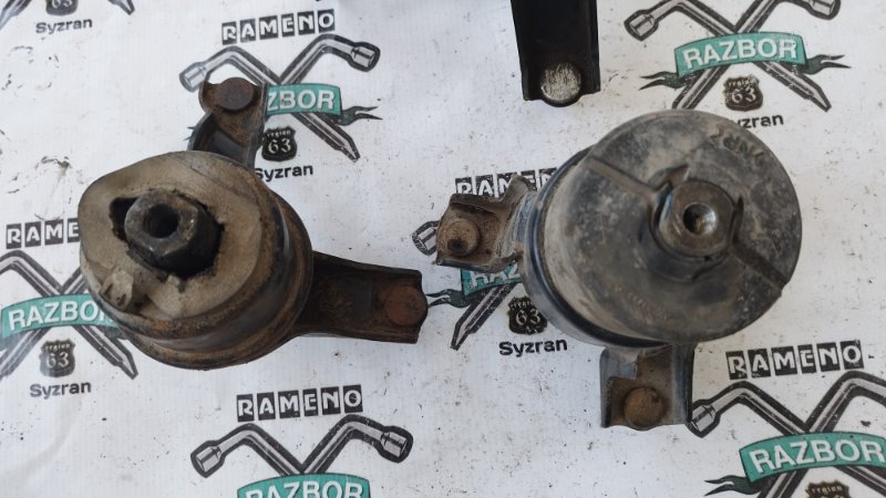 Подушка двигателя Toyota Camry ACV30