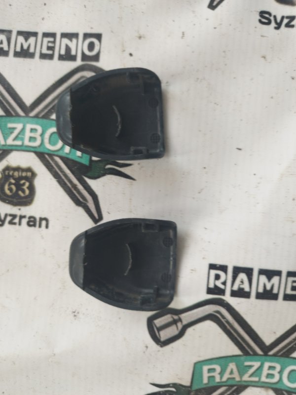 Крепление ремня безопасности Toyota Prius 1998 NHW10