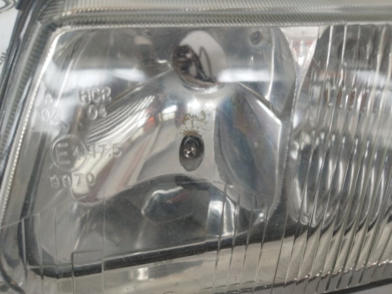 Фара галогеновая AUDI A3 8l