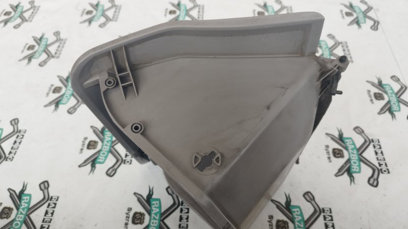 Бардачок Toyota Prius 1998 NHW10