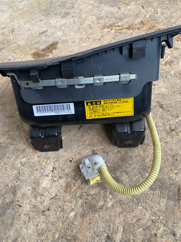 Подушка безопасности Toyota Prius 1998 NHW10