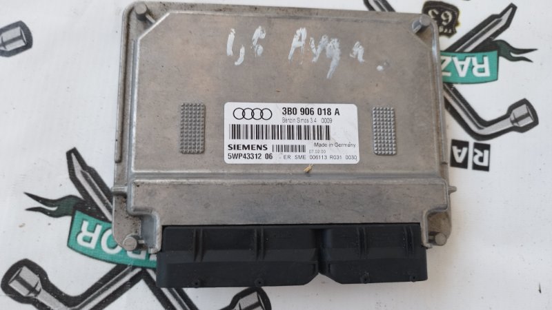 Блок управления двигателем AUDI A4 B5