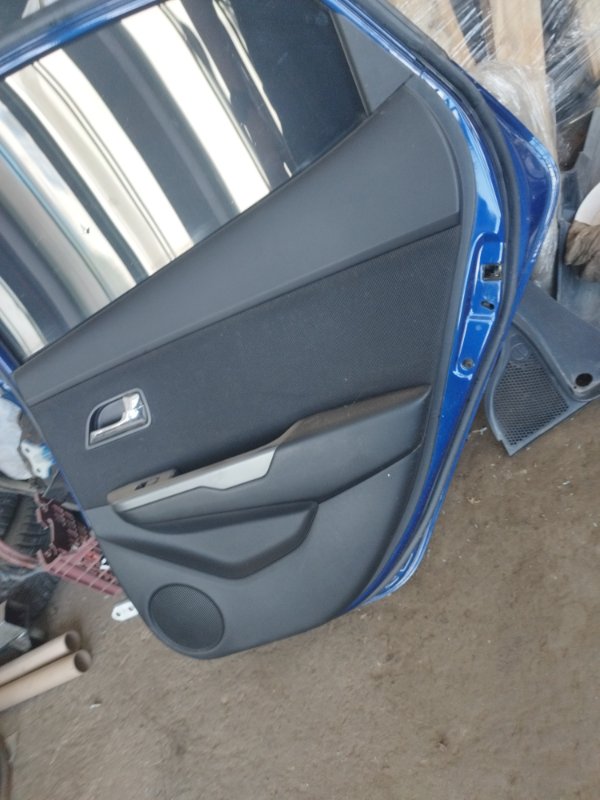Дверь боковая Kia Rio 2012 3