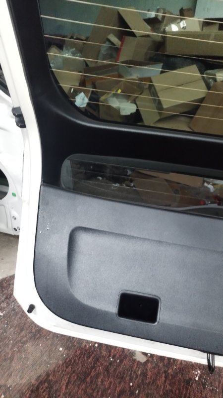 Крышка багажника Toyota Prius 2007 NHW20