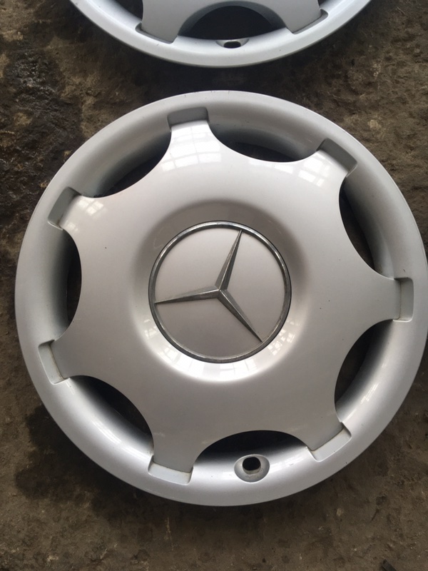 Колпак колеса Mercedes-Benz 190 1988 w201