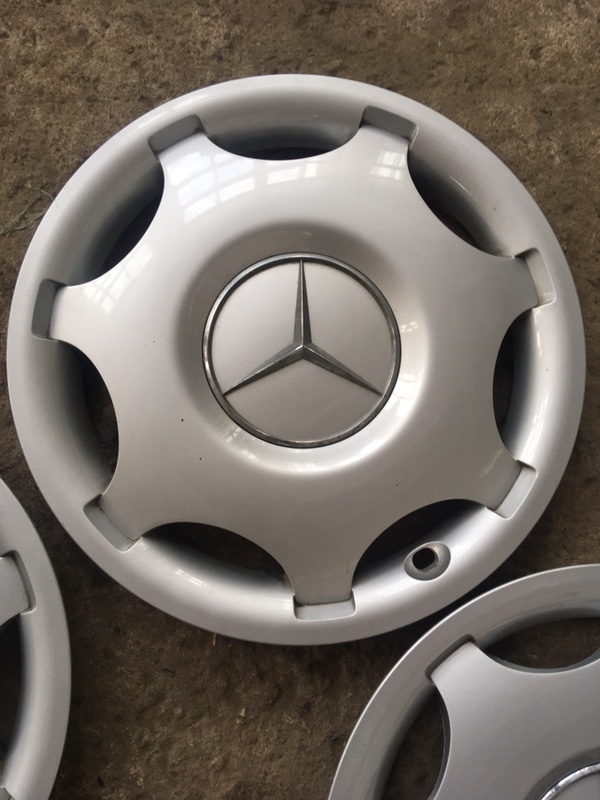 Колпак колеса Mercedes-Benz 190 1988 w201
