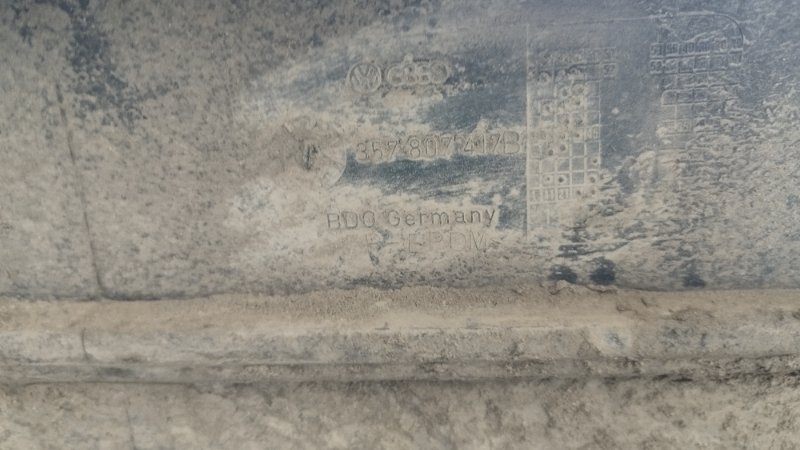 Бампер Volkswagen Passat 1989