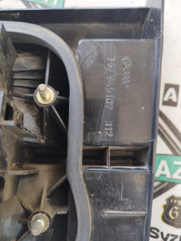 Фонарь заднего хода Volkswagen Passat 1989