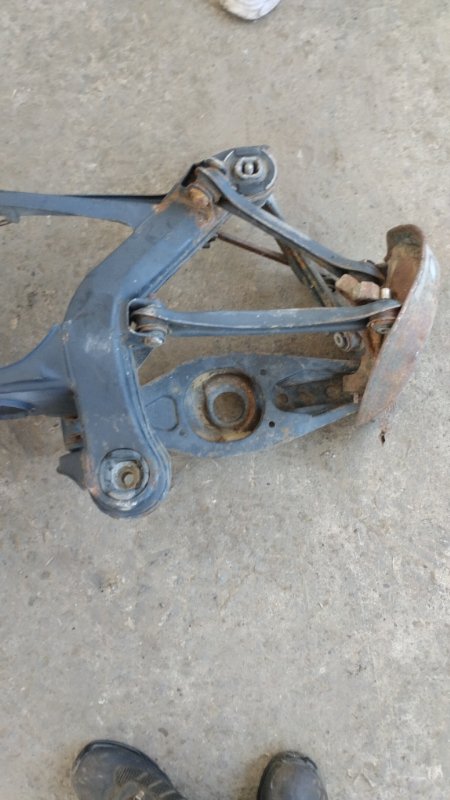 Балка подвески Mercedes-Benz 190 1989 w201