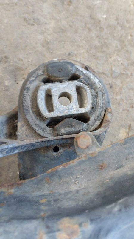 Балка подвески Mercedes-Benz 190 1989 w201