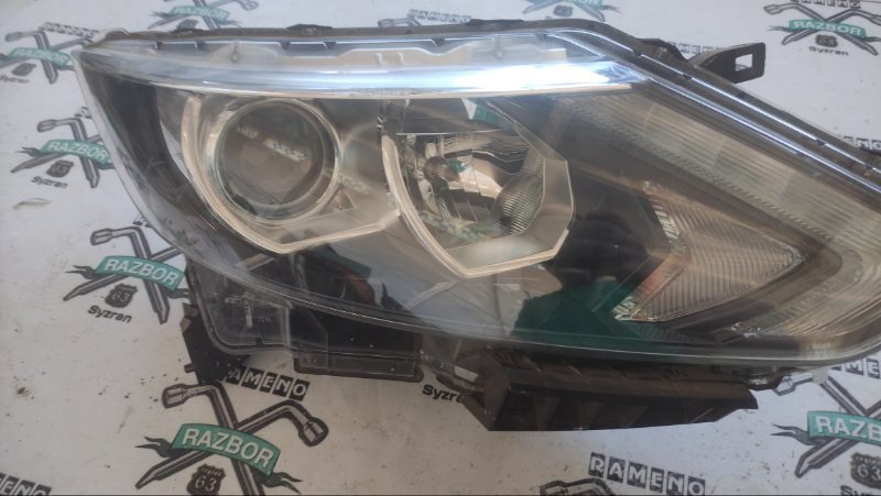 Фара галогеновая Nissan Qashqai j11