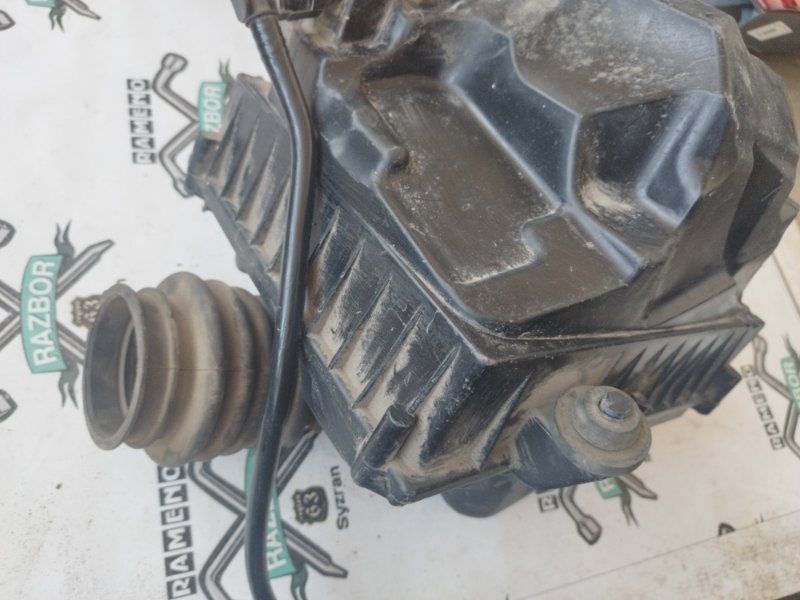 Корпус воздушного фильтра Ford Mondeo