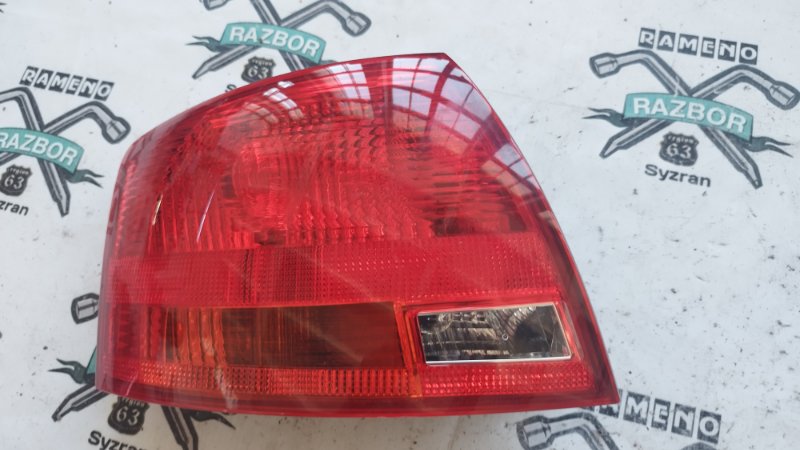 Стоп-сигнал AUDI A4