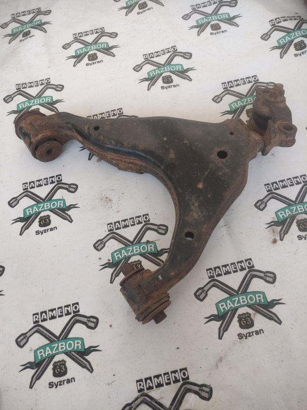 Рычаг подвески нижний Toyota Land Cruiser Prado 2008 120