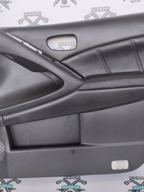 Обшивка боковой двери Nissan Murano 2014 Z51