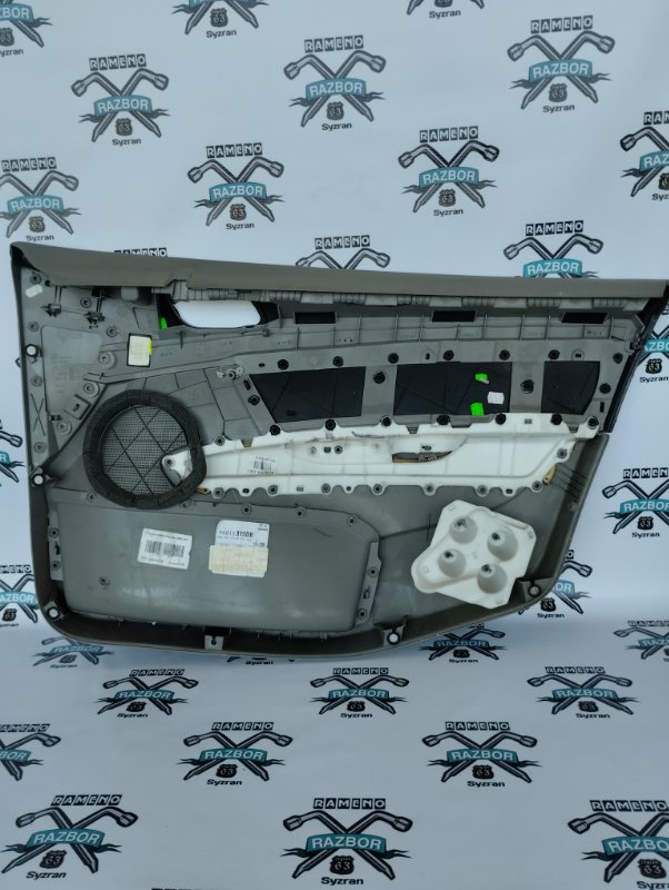 Обшивка боковой двери Peugeot 308 2008 308