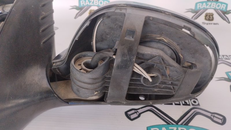 Зеркало заднего вида боковое Peugeot 406 1999 8B