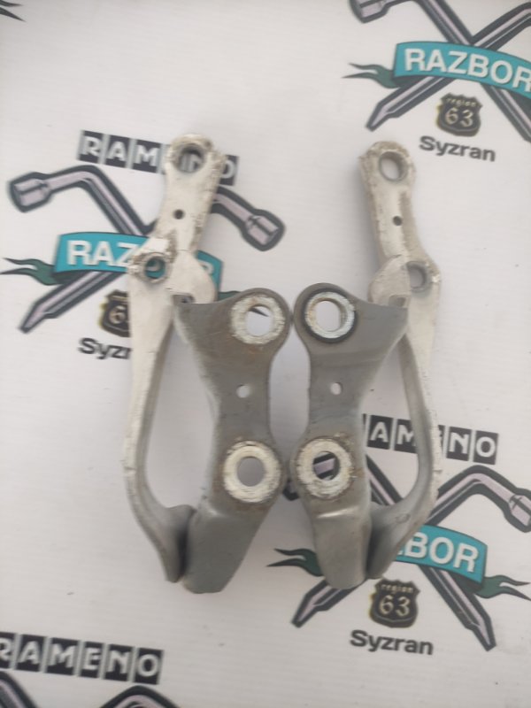 Петля капота Toyota Harrier 2006 2