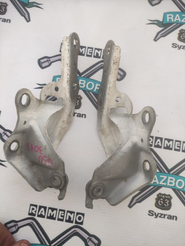 Петля капота Toyota Harrier 2006 2