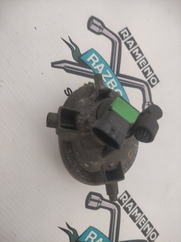Фонарь противотуманный Mazda 3 2006 BK