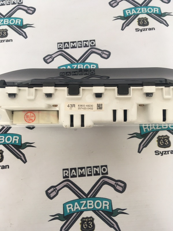 Панель приборов Toyota Harrier 2006 2