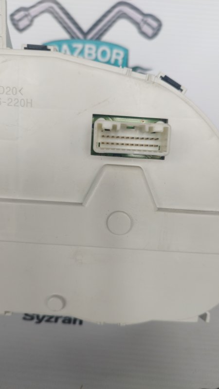 Панель приборов Mitsubishi Outlander 2008 XL