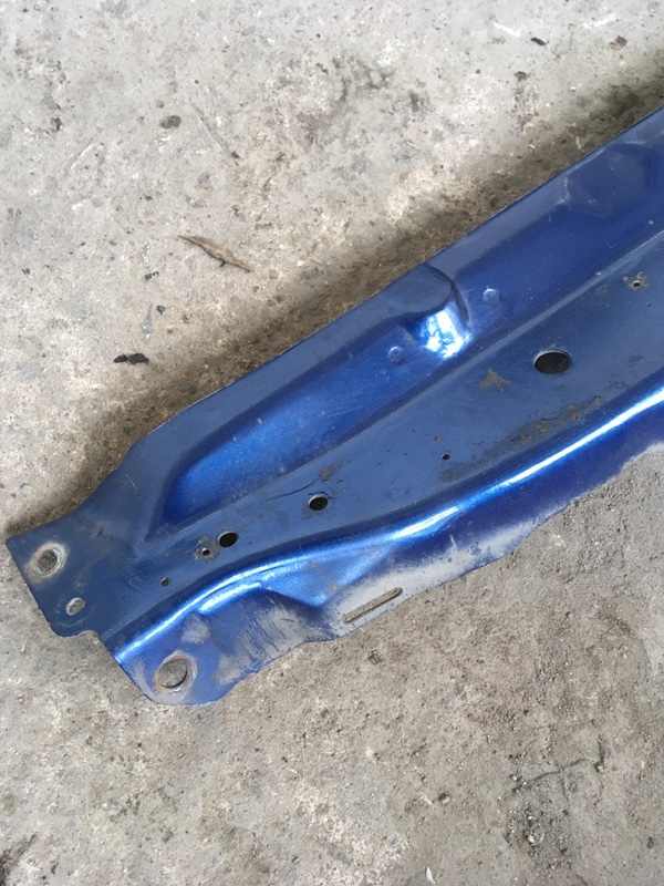 Крепление радиатора Peugeot 406 1999 8B