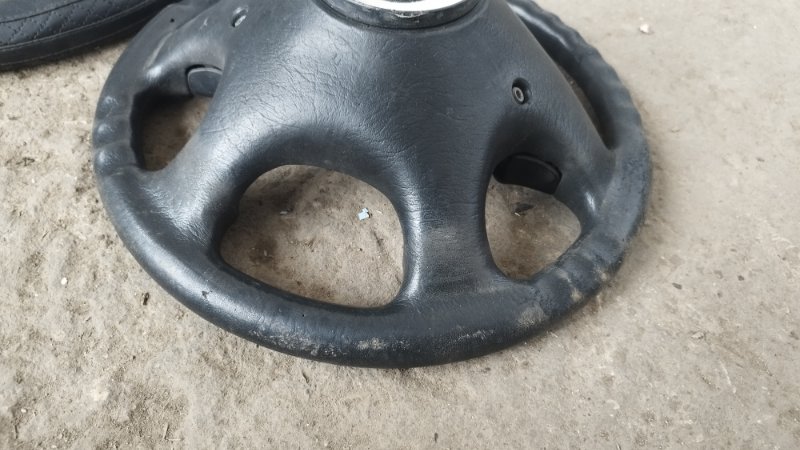 Руль Volkswagen Golf 2