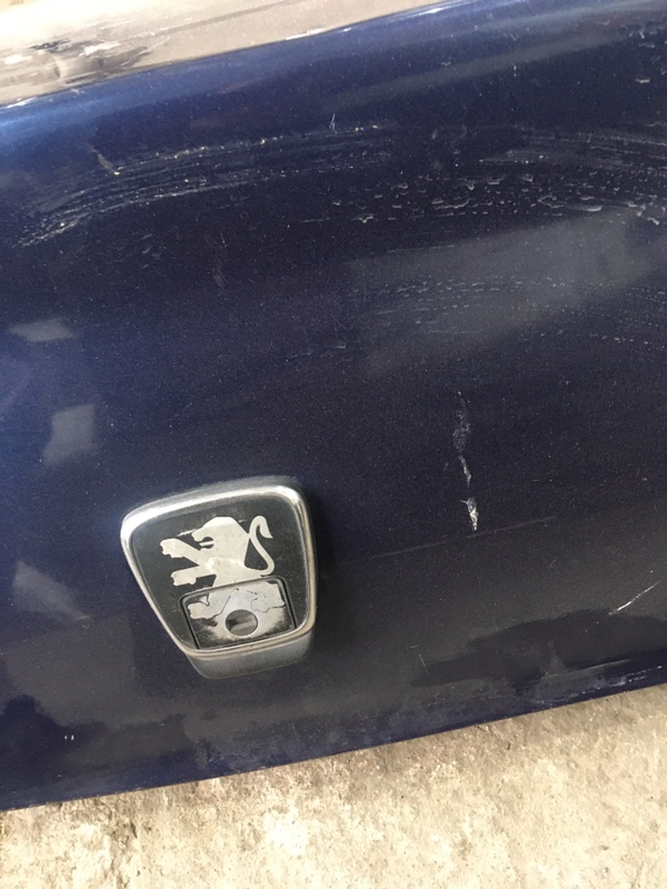 Крышка багажника Peugeot 406 1999 8B