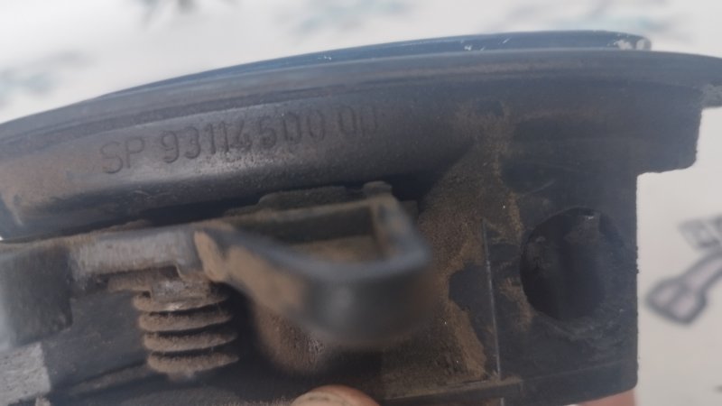 Лючок топливного бака Peugeot 406 1999 8B