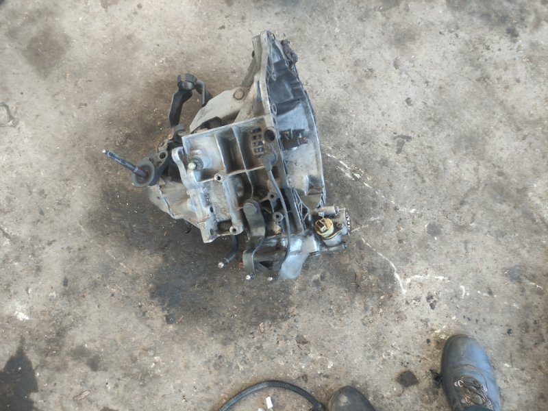МКПП Peugeot 406 1999 8B