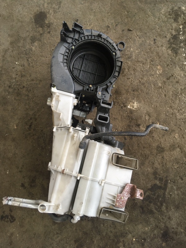Корпус печки Toyota mark 2 GX110