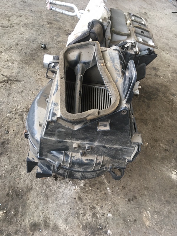 Корпус печки Toyota mark 2 GX110