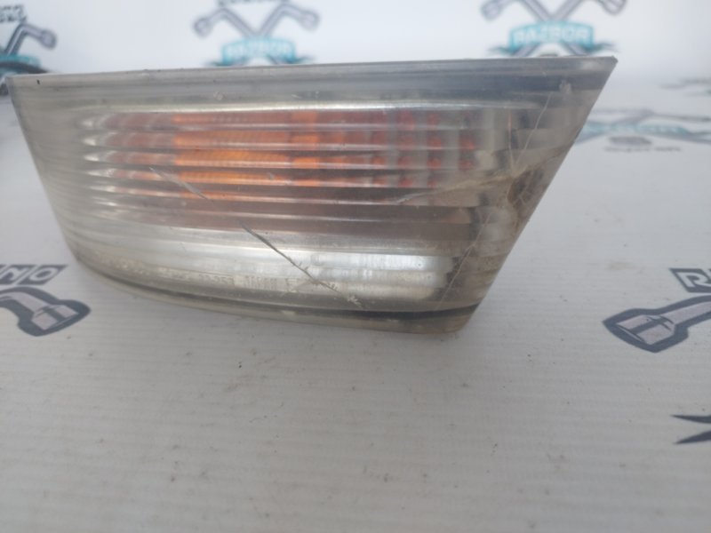 Поворотник Toyota mark 2