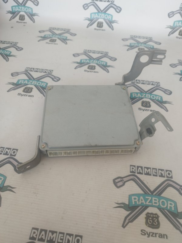 Блок управления Toyota Harrier 2006 2