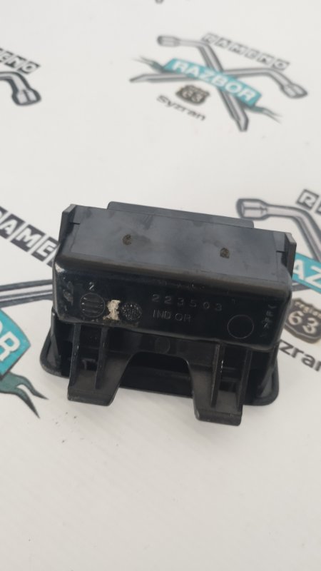 Пепельница Peugeot 406 1999 8B